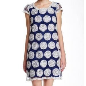 betsy johnson Dizzy Daisy dress 12 Blue White Embroidered Floral